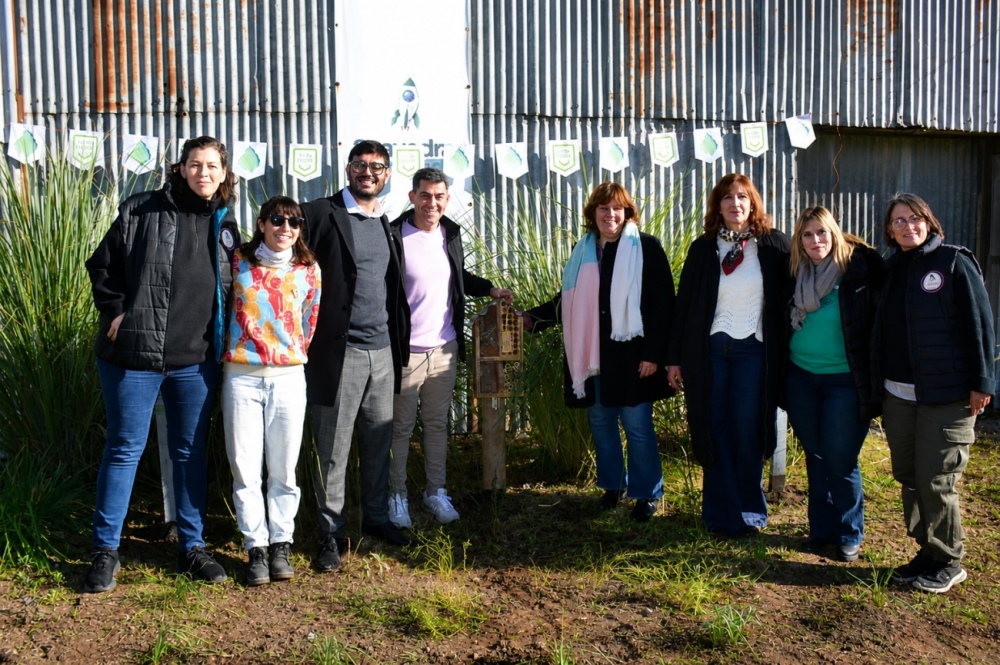 Inauguraron la Baldosa Verde en el Galpón Sustentable