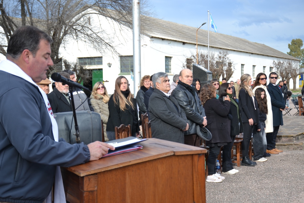 La Guarnición de Ejército Pigüé celebró el Día de la Bandera con la tradicional Jura