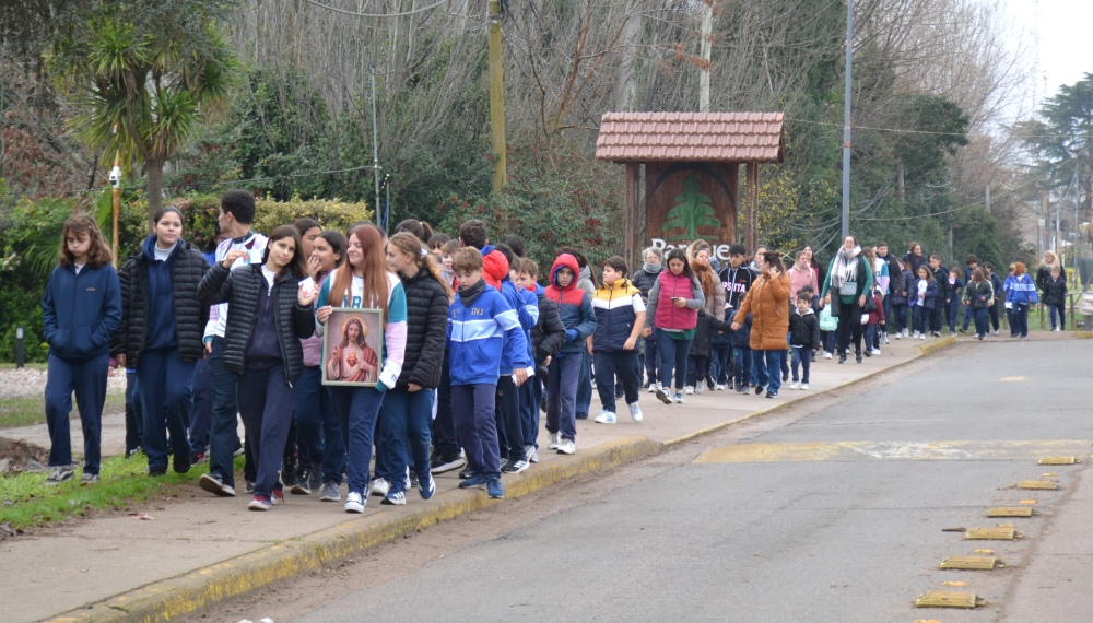 Alumnos del Colegio Niño Jesús realizaron la Peregrinación al Sagrado Corazón