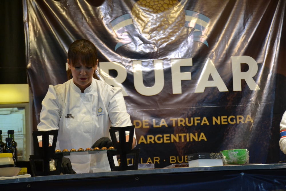Espartillar inauguró TRUFAR 2026 con el reconocimiento como Fiesta Provincial