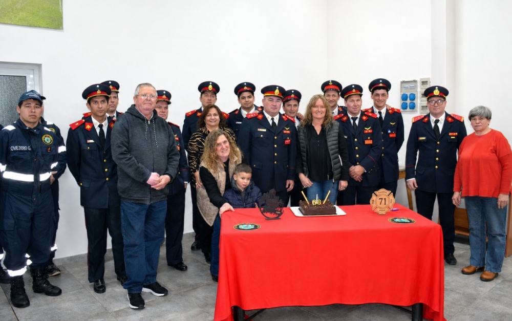 Bomberos Voluntarios de Pigüé celebró sus 68 años de servicio y compromiso con la comunidad