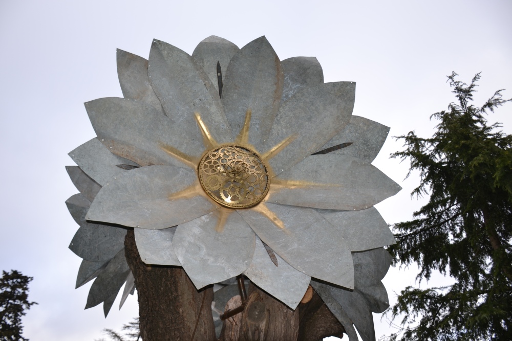 Quedó inaugurada la obra “Árbol de las Flores” en el Parque Municipal