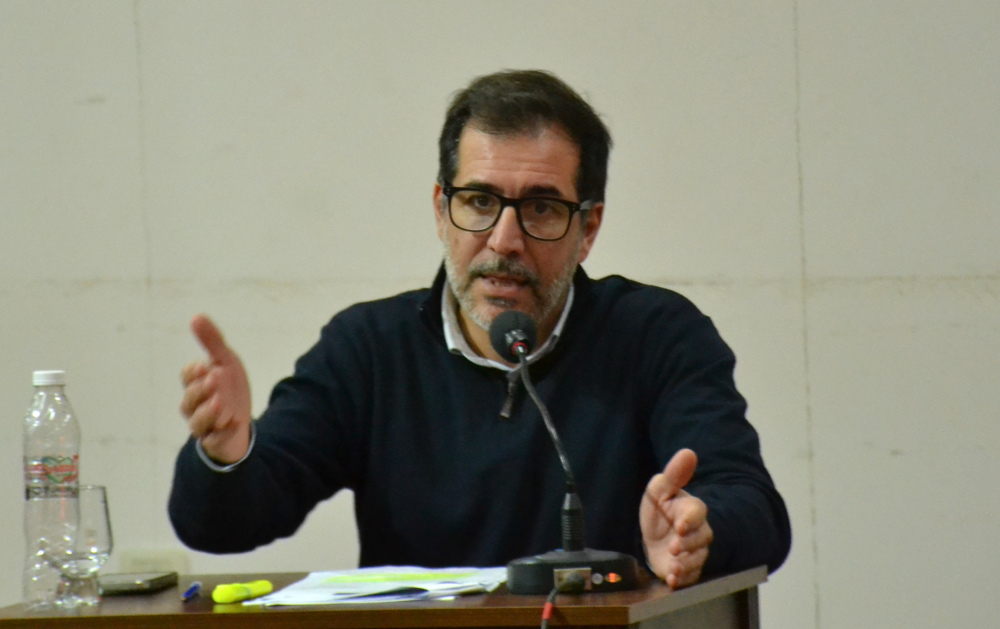 Mariano Mansilla propuso crear un transporte interurbano para conectar las localidades del distrito