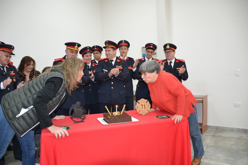 Bomberos Voluntarios de Pigüé celebró sus 68 años de servicio y compromiso con la comunidad