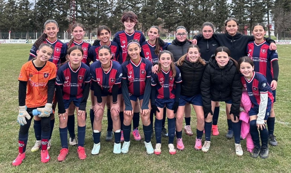 Peñarol ganó y acompañó una jornada que coronó a Independiente de San José en Sub 15 femenina