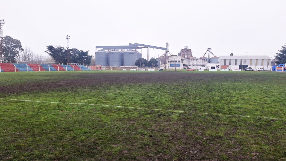   Peñarol cuestionó la decisión arbitral de jugar la Reserva