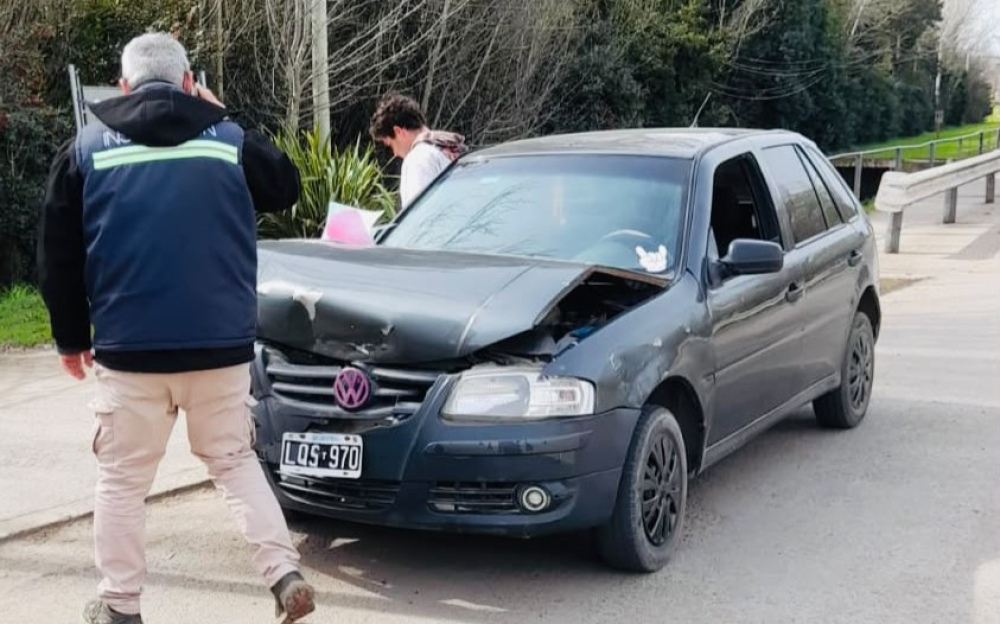 Choque frente al Parque Municipal: solo se registraron daños materiales