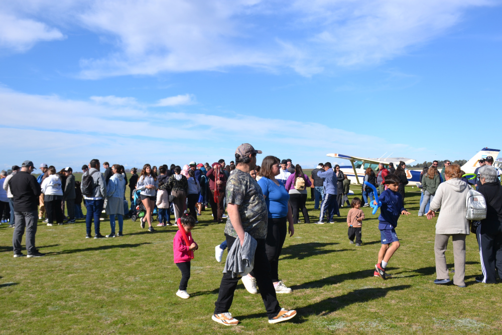 Gran festejo por el Día de las Infancias en el Aeroclub Pigüé