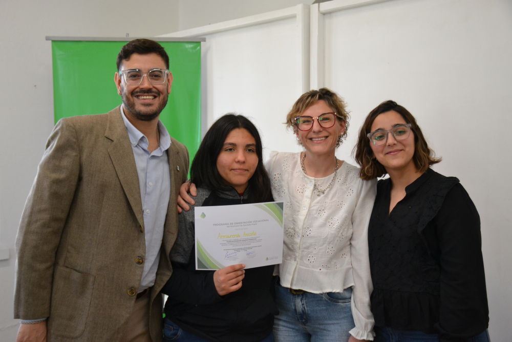Programa Distrital de Orientación Vocacional: 50 estudiantes recibieron sus certificados