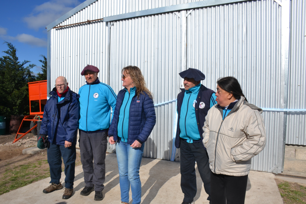 Equinoterapia Pigüé inauguró un nuevo galpón depósito en su predio