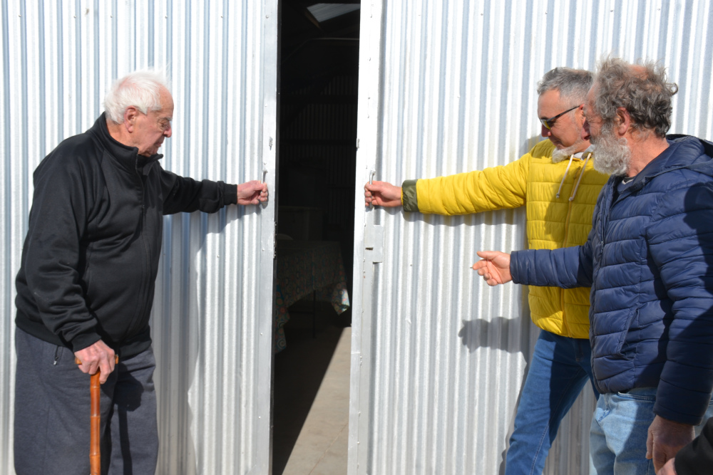 Equinoterapia Pigüé inauguró un nuevo galpón depósito en su predio