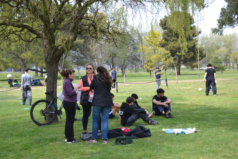 Estudiantes del distrito compartieron una jornada de juegos y actividades en el Parque Municipal