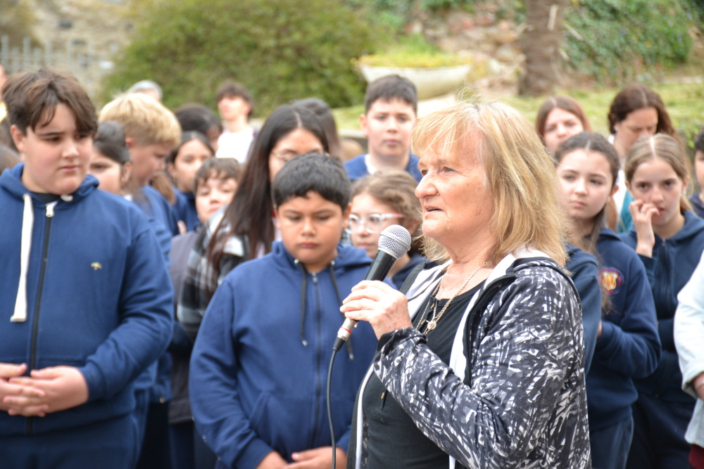 El Instituto Niño Jesús realizó el “Abrazo al Colegio” para celebrar la convivencia de sus cuatro niveles