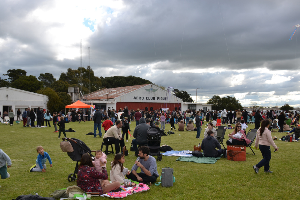 Gran participación en la tradicional Barrileteada del Jardín 906