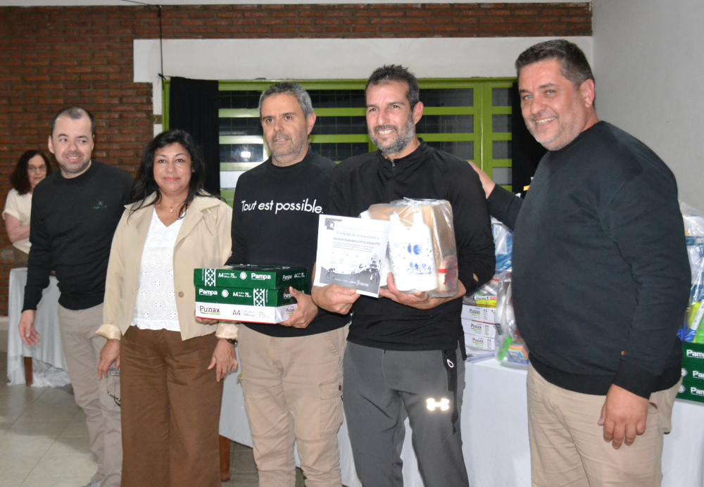 Reconocieron el trabajo de las cooperadoras escolares del distrito de Saavedra