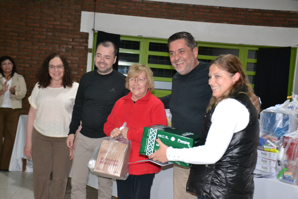 Reconocieron el trabajo de las cooperadoras escolares del distrito de Saavedra