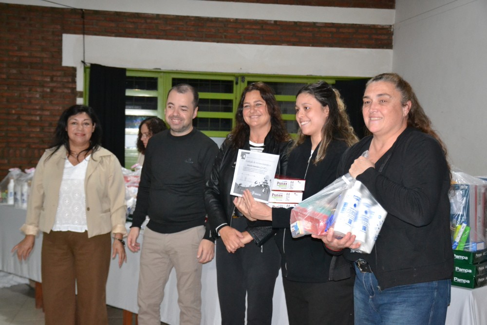Reconocieron el trabajo de las cooperadoras escolares del distrito de Saavedra