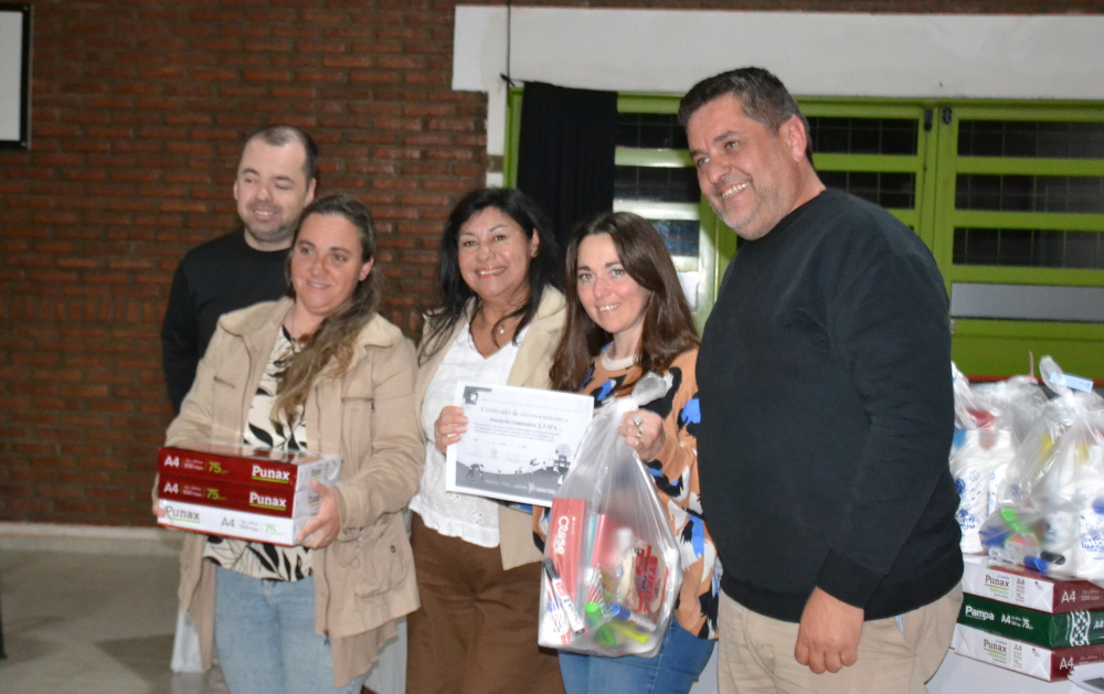 Reconocieron el trabajo de las cooperadoras escolares del distrito de Saavedra