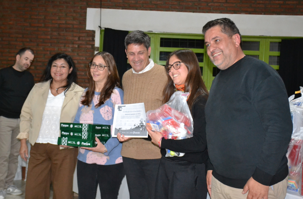 Reconocieron el trabajo de las cooperadoras escolares del distrito de Saavedra