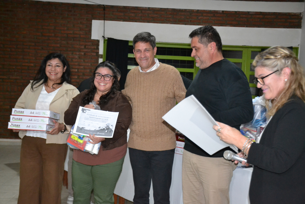 Reconocieron el trabajo de las cooperadoras escolares del distrito de Saavedra