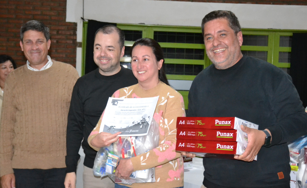 Reconocieron el trabajo de las cooperadoras escolares del distrito de Saavedra