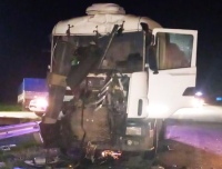 Choque entre dos camiones en Ruta 33: ambos circulaban en la misma dirección