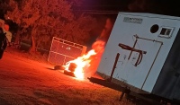 Incertidumbre y malestar: quema de gomas en el ingreso al taller municipal