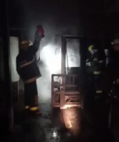 Los bomberos controlaron dos incendios