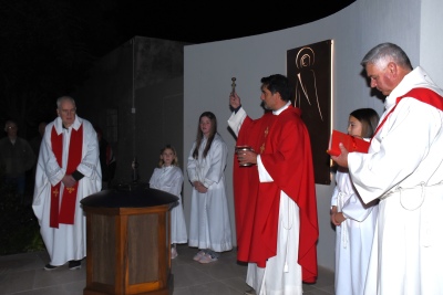 Bendición del cinerario en la Parroquia “Nuestra Señora de Luján”