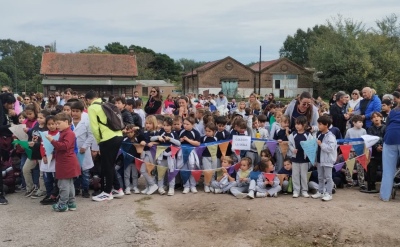 La Salle celebró sus 120 años caminando junto a todas las escuelas de Pigüé